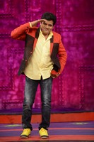 Ali Tho Jaliga Show Photos